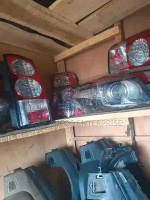 Tail Light for Land Rover Lr4 2012