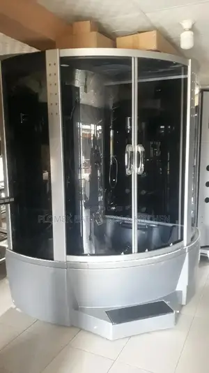 150*150 Jacuzzi and Steam Bath