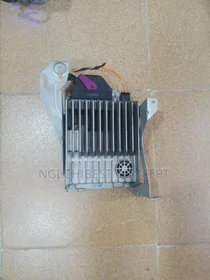 Mercedes Amplifier for C300, GLK , E350, GL350 ML. Tested Ok