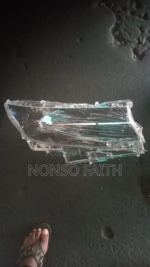 Headlamp Casing/ Glass