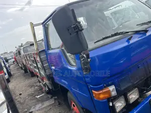 Toyota Dyna 200