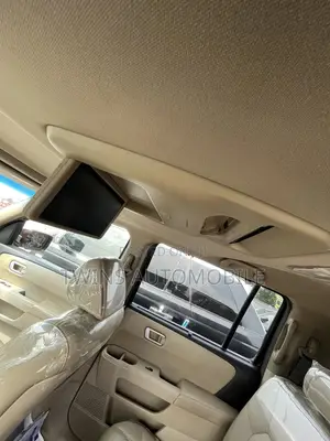 Honda Pilot Touring w/RES/Navi 4WD (3.5L 6cyl 5A) 2011 Burgundy