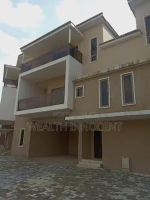 4bdrm Duplex in Guzape District for sale