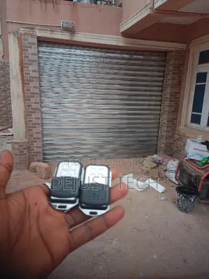 Luxury Remote Control Roller Shutter Door