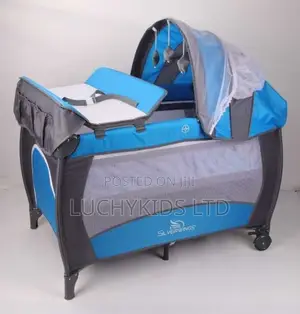 Baby Bed Cot/Bassinet Wit Mosquito Net