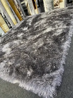 Super High Quality Center Rug Size 5/7