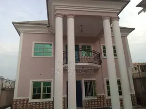 7bdrm Duplex in Owerri for sale
