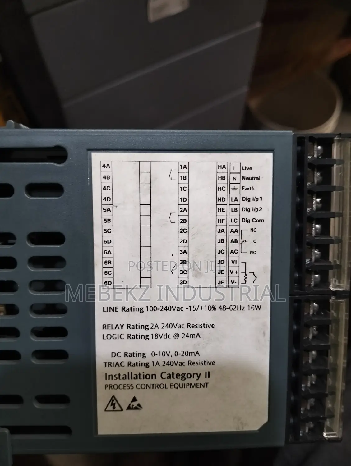 Eurotherm Temperature Controller 2404