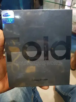 New Samsung Galaxy Z Fold4 256 GB Purple
