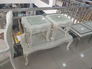 Centre Table With 2 Side Stools