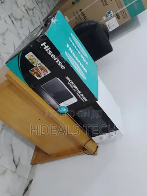New Hisence 20L Microwave.