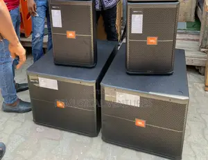 JBL SRX 718 Single Subwoofer and Single Speaker System