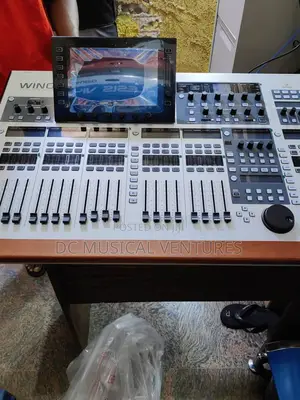 Wing Behringer Digital Mixer