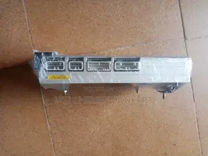 ES 330 Amplifier for 2005 - 2006 Foreign Used. Tested Ok