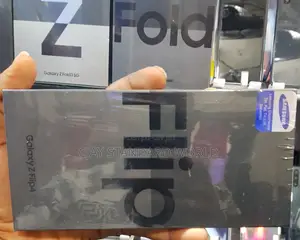 New Samsung Galaxy Z Flip4 128 GB Purple