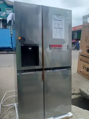 LG Side By Side Ice Maker With Dispenser Refrigerator