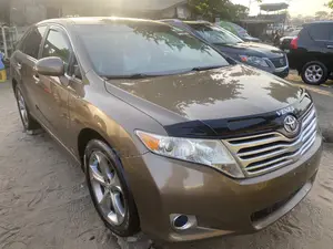 Toyota Venza AWD 2011 Brown