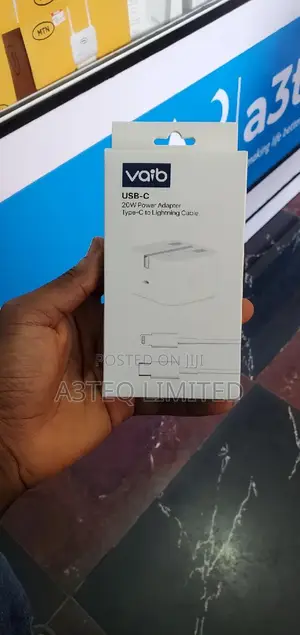 Original Apple 20W Charger USB-C to Lighting Cable