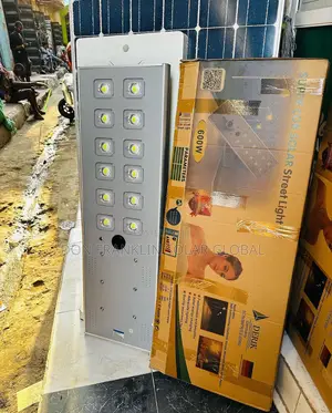 600watts Derik All In One Integrated Solar Street Light