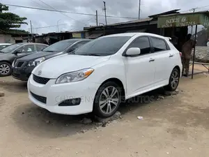 Toyota Matrix 2010 White
