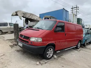 Volkswagen Transporter 2002 Red
