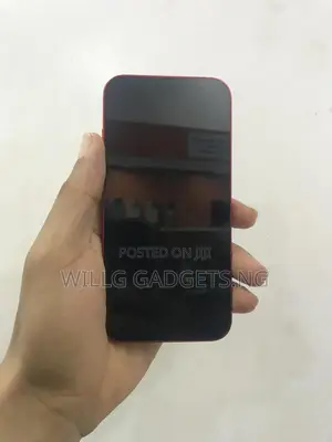 Apple iPhone 13 256 GB Red