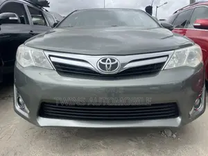 Toyota Camry LE 4dr Sedan (2.5L 4cyl 6A) 2013 Green