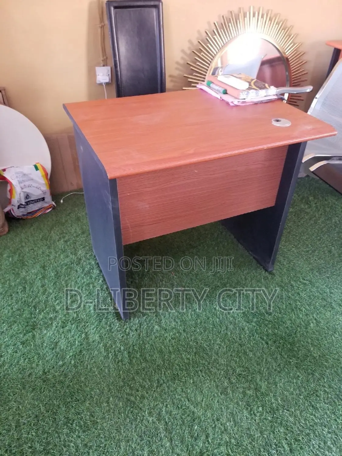 Office Table 3ft