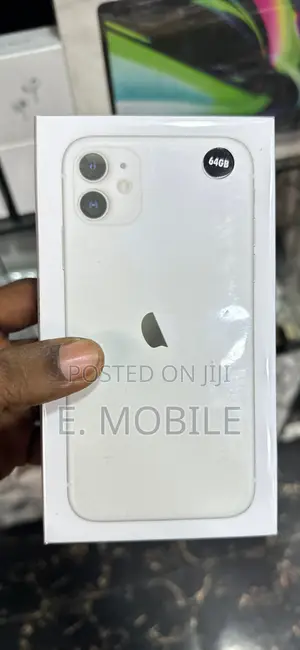 New Apple iPhone 11 64 GB White