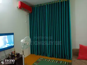 UK High Quality Standard Curtain