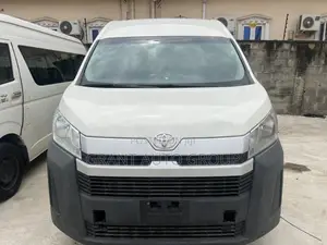 Toyota HiAce 2019 Silver