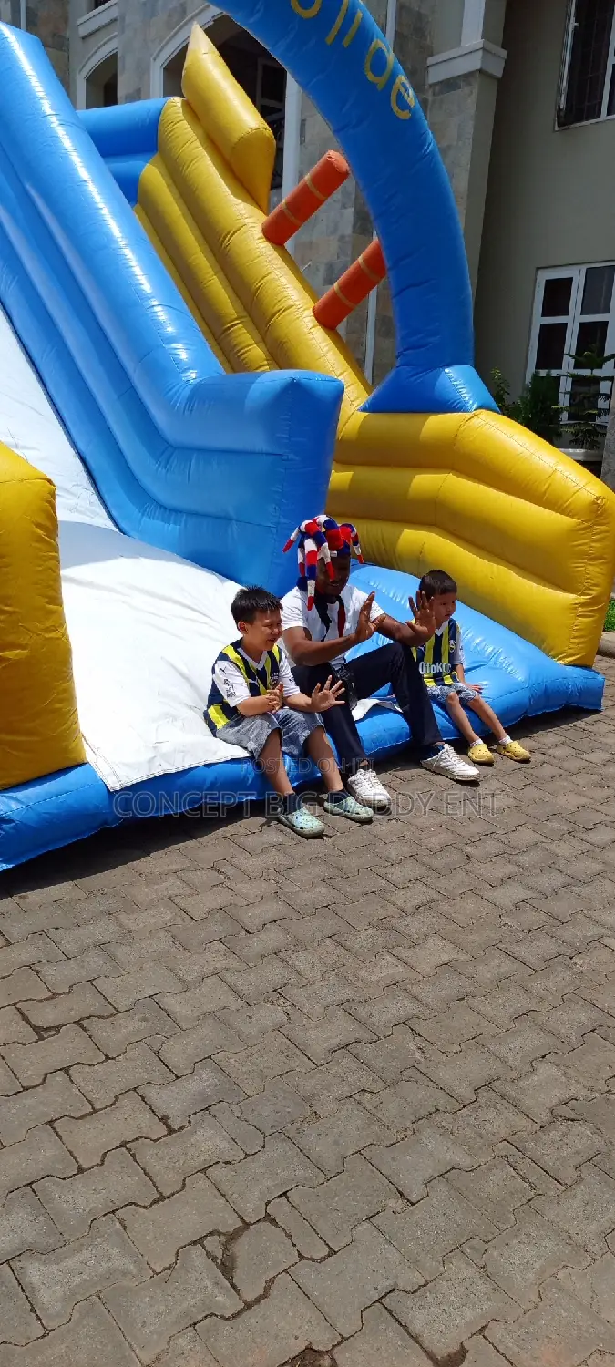 Bouncing Castle Service