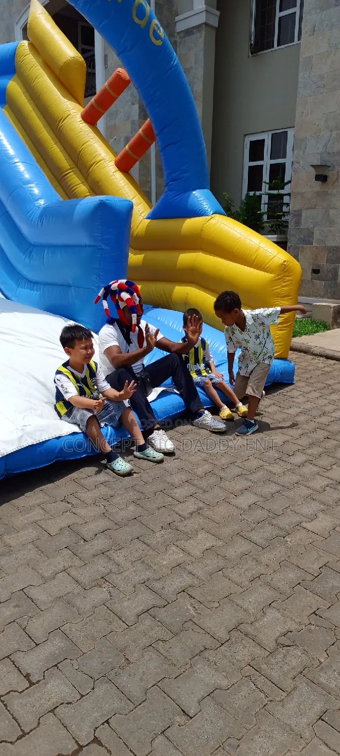 Bouncing Castle Service