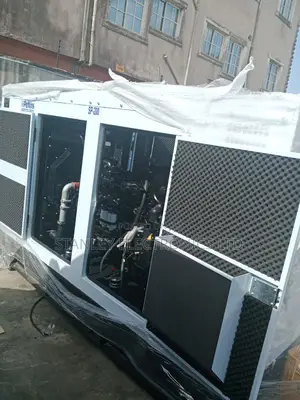200kva New Arrival of Perkins Soundproof Generator Diesel