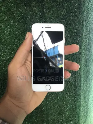 Apple iPhone 8 64 GB Gold