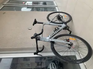 Twitter-Carbon Fiber Road Bicycle, R10