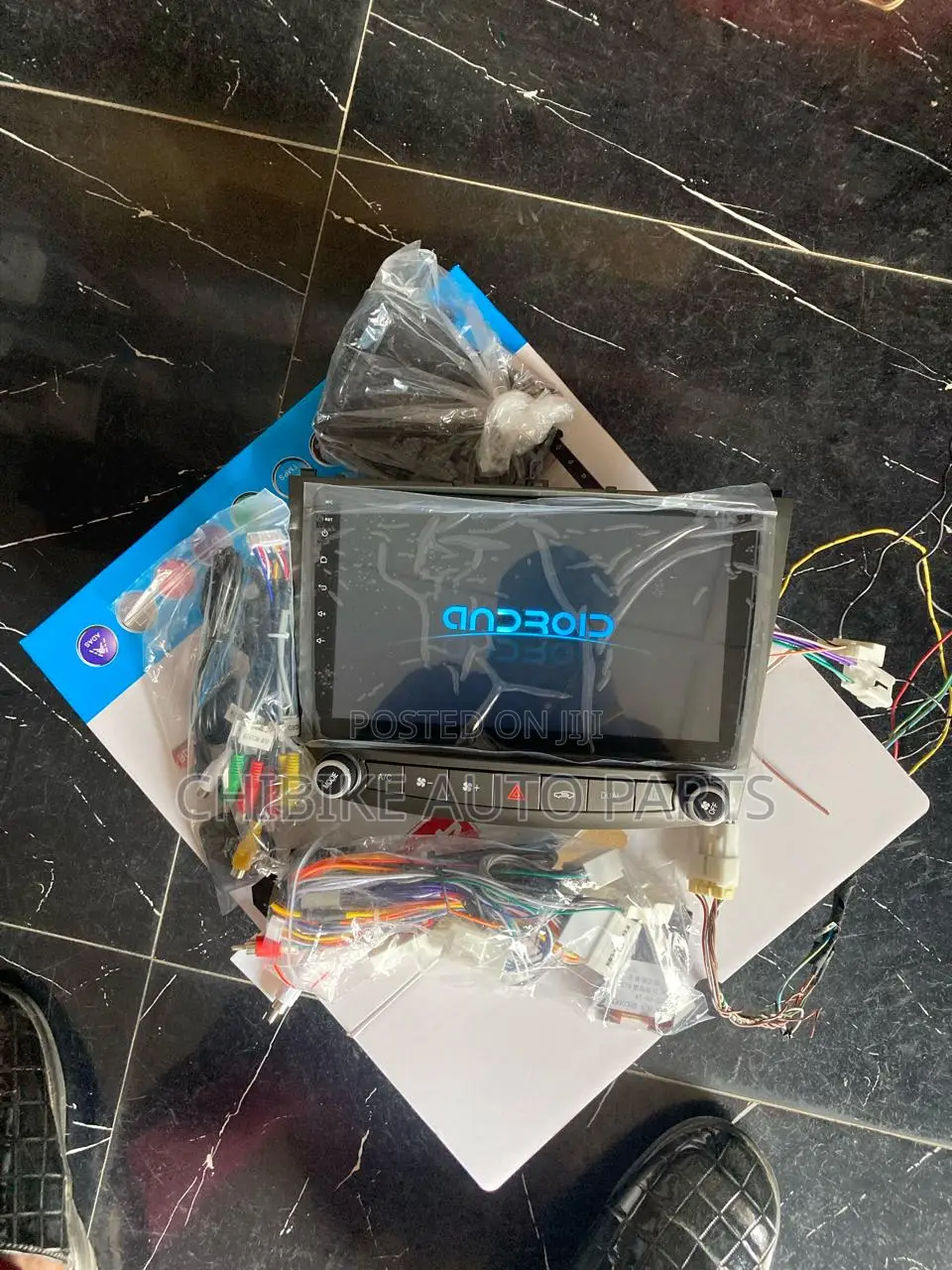 Is250 Navigation Android/Reverse Camera