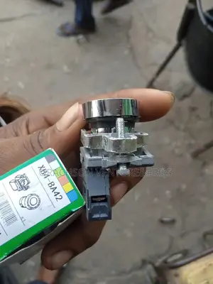 Schneider Electric Push Button