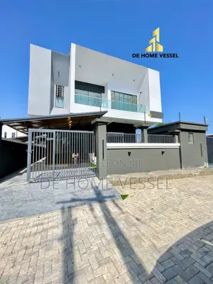 5bdrm Duplex in Lekki for sale
