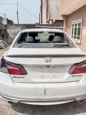 2016 Honda Accord Windscreen Available