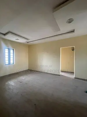 Furnished 2bdrm Block of Flats in Surulere for rent