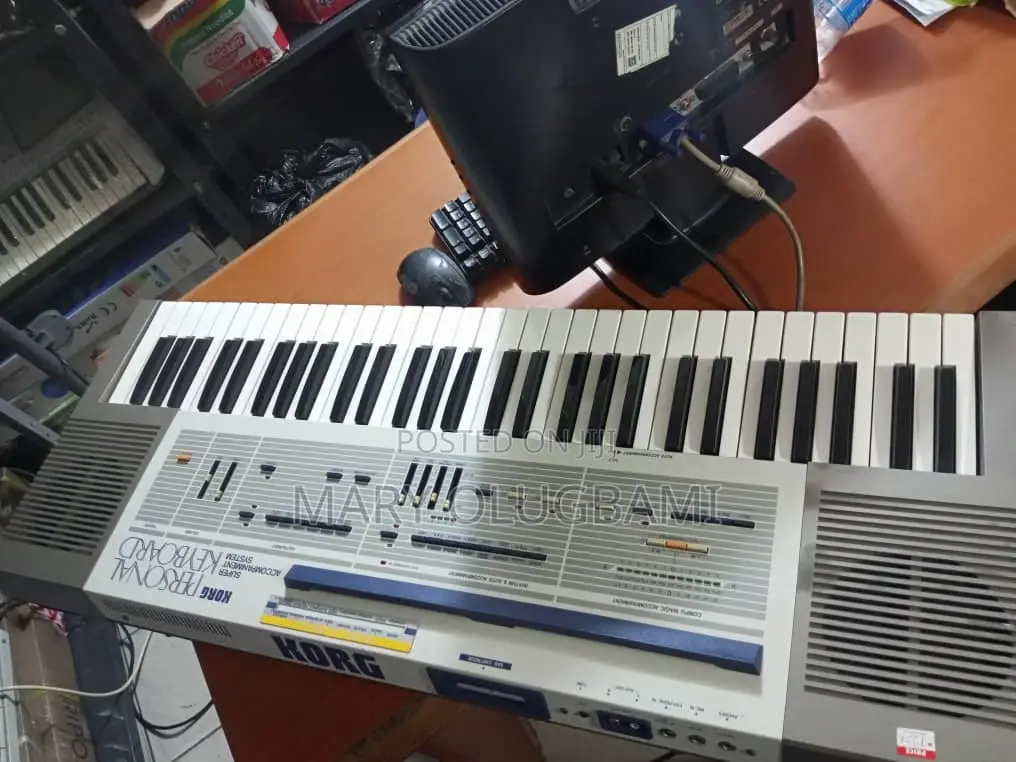 Clean London Used Korg Keyboard