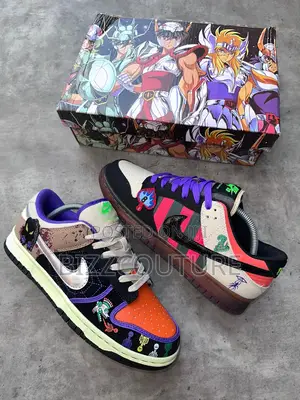 Original NIKE SB DUNK LOW Sneakers Available in Store