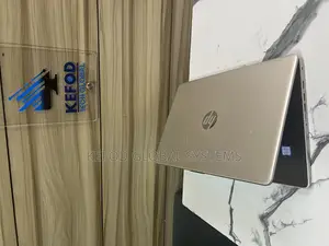 Laptop HP 14-Dq1088wm 8GB Intel Core I3 SSD 256GB