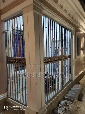 Stainless Gates Hand Rail Glass Rails