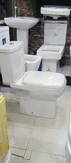 Executive Square Shape WC Set With the Wash Hand Basin