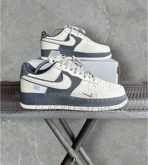 Original Air Force 1 Low Grey Sneakers