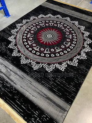 Modern Quality Persian Centre Rug