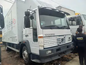 Volvo Truck Fl6 10tonnes 8bolts