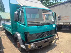 Mercedes Truck 814 Green 23fit